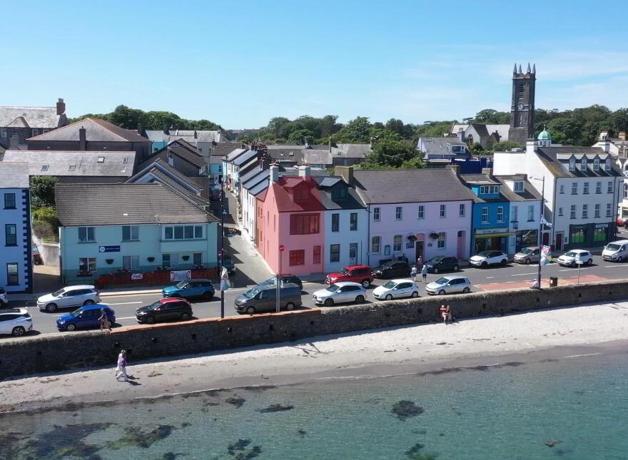 8 Parade, Donaghadee, BT21 0AE