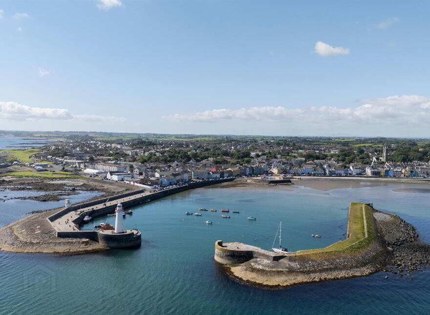 7 Parade, Donaghadee, BT21 0AE
