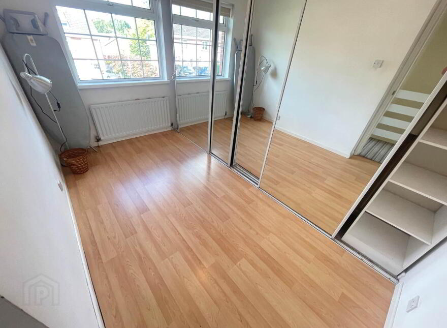 18 Beaufort Crescrent, Belfast, BT8 7UA