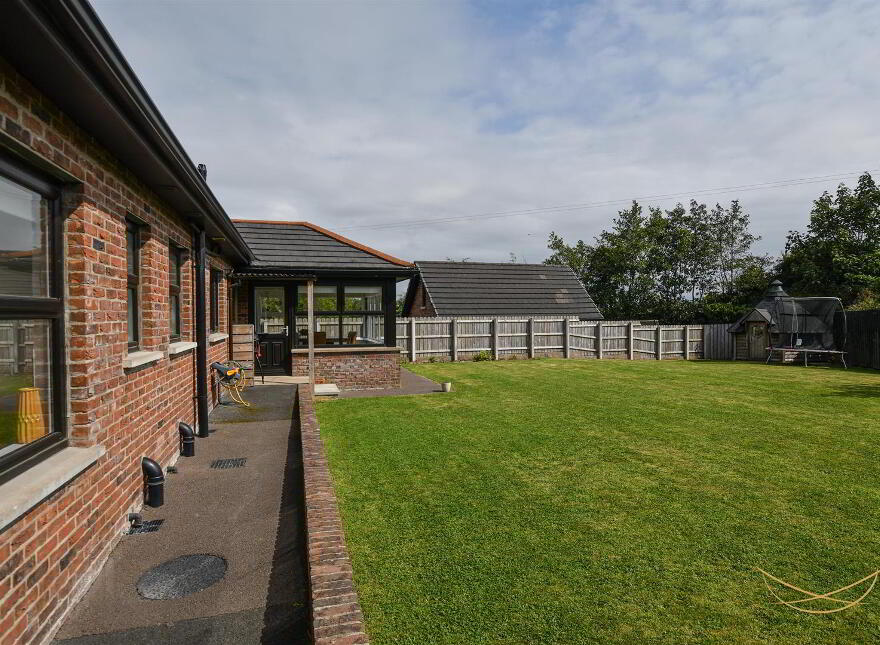 3 Clarke Lodge Mews, Newtownabbey, BT36 4PW