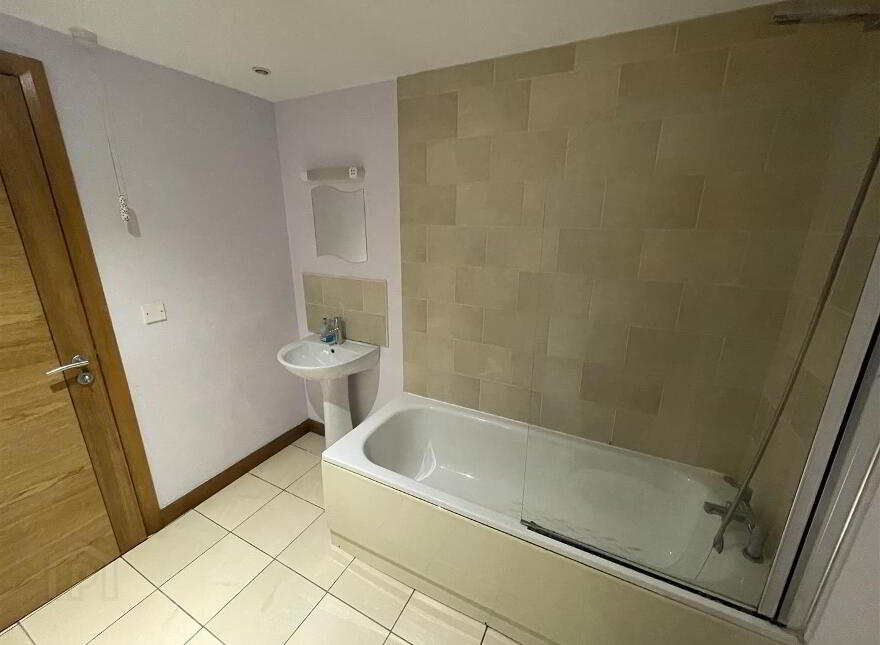 Apt 5, 230 Malone Road, Malone, Belfast, BT9 5LQ