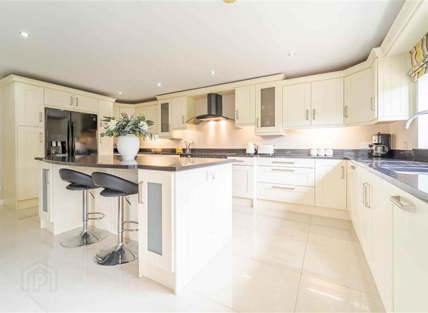 26 Magheralave Court, Lisburn, BT28 3BY