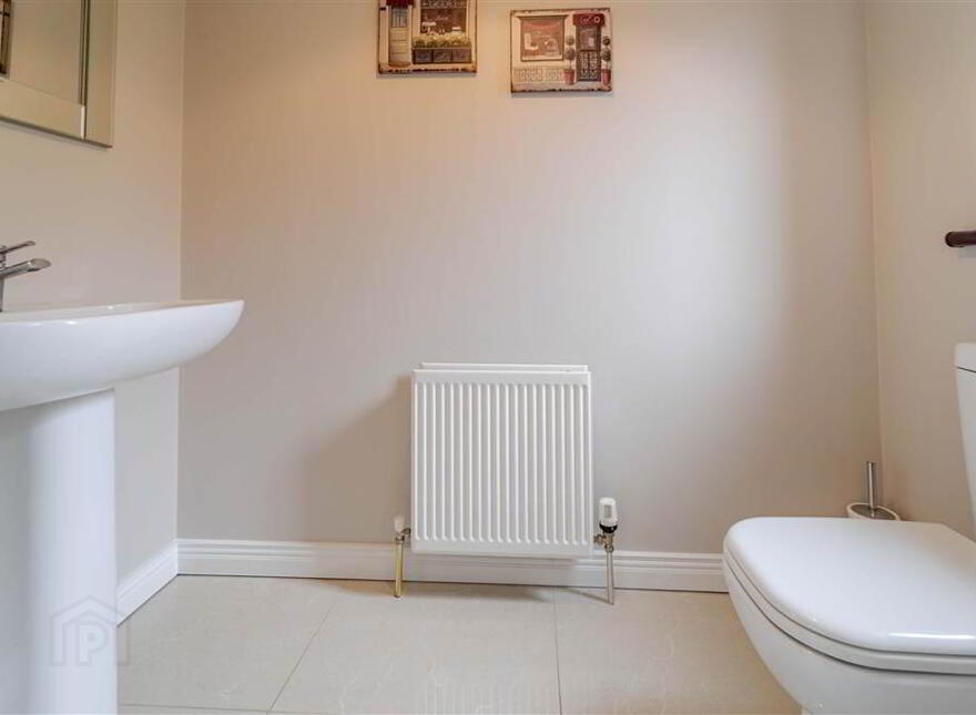 26 Magheralave Court, Lisburn, BT28 3BY