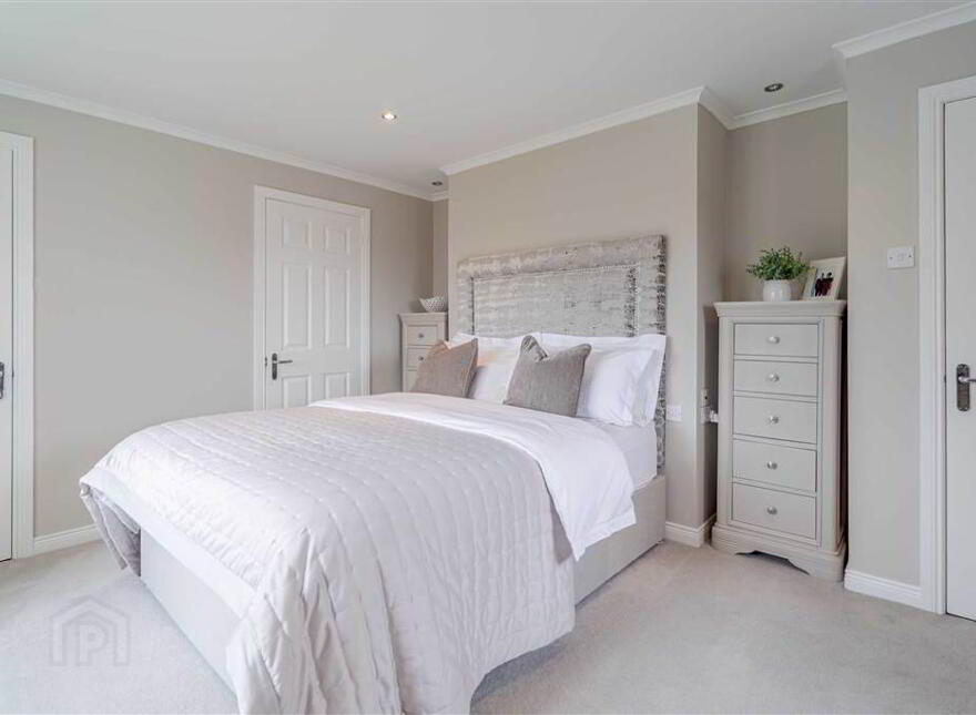26 Magheralave Court, Lisburn, BT28 3BY