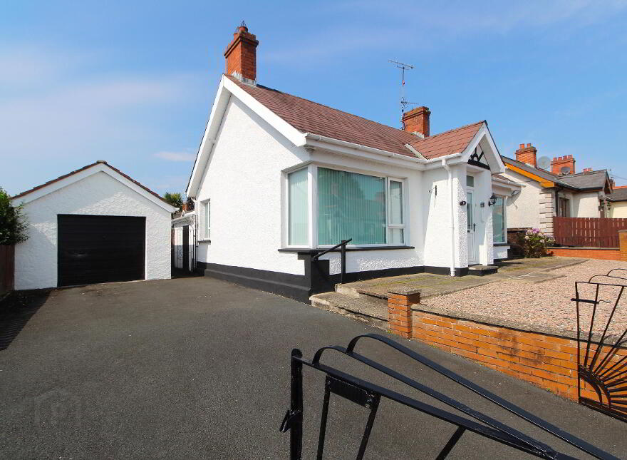 1a Warren Park Avenue, Lisburn, BT28 1HG