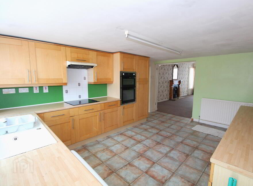 1a Warren Park Avenue, Lisburn, BT28 1HG