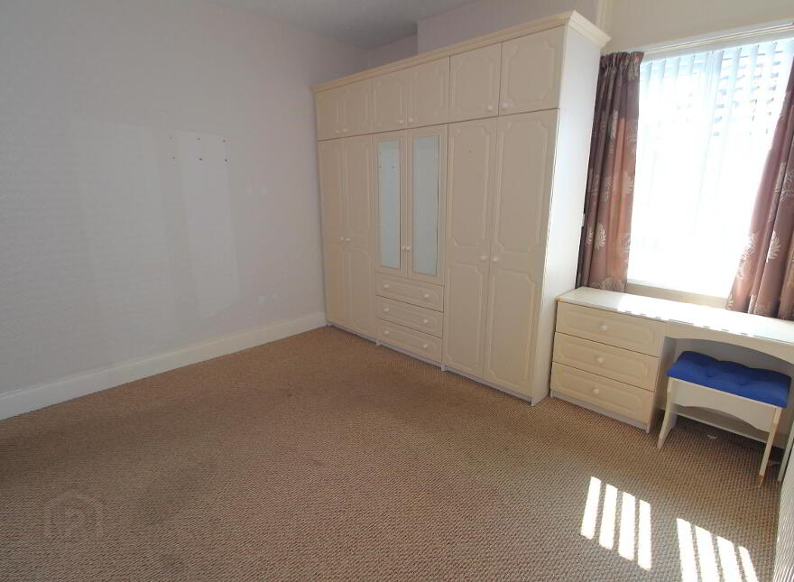 1a Warren Park Avenue, Lisburn, BT28 1HG