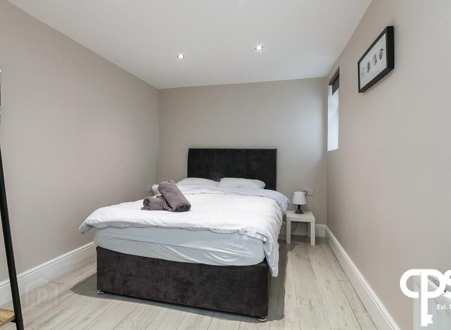 28 Wellesley Avenue, Belfast, BT9 6DG