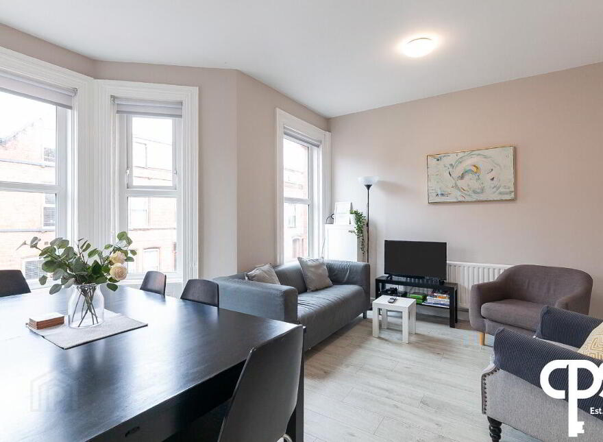 28 Wellesley Avenue, Belfast, BT9 6DG