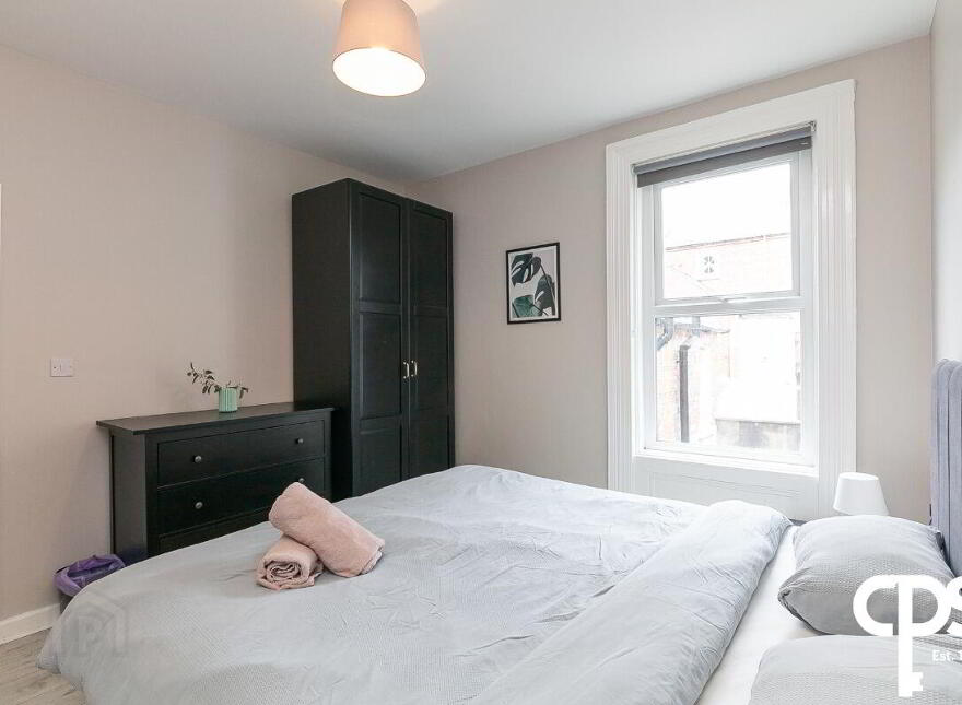 28 Wellesley Avenue, Belfast, BT9 6DG