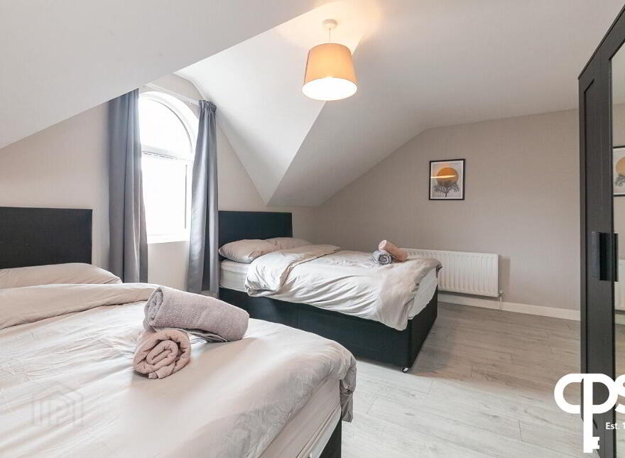 28 Wellesley Avenue, Belfast, BT9 6DG