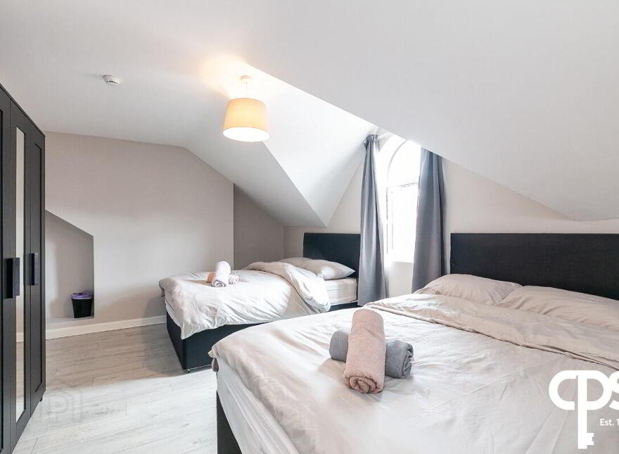 28 Wellesley Avenue, Belfast, BT9 6DG