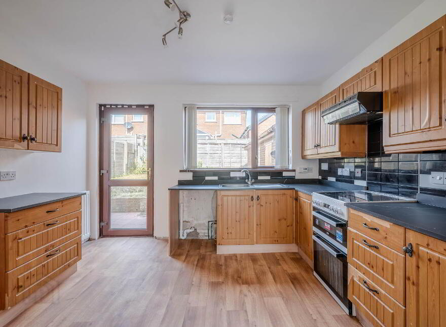 11 Cairnsville Park, Bangor, BT19 6EW
