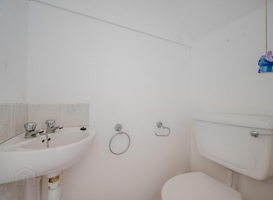 11 Cairnsville Park, Bangor, BT19 6EW