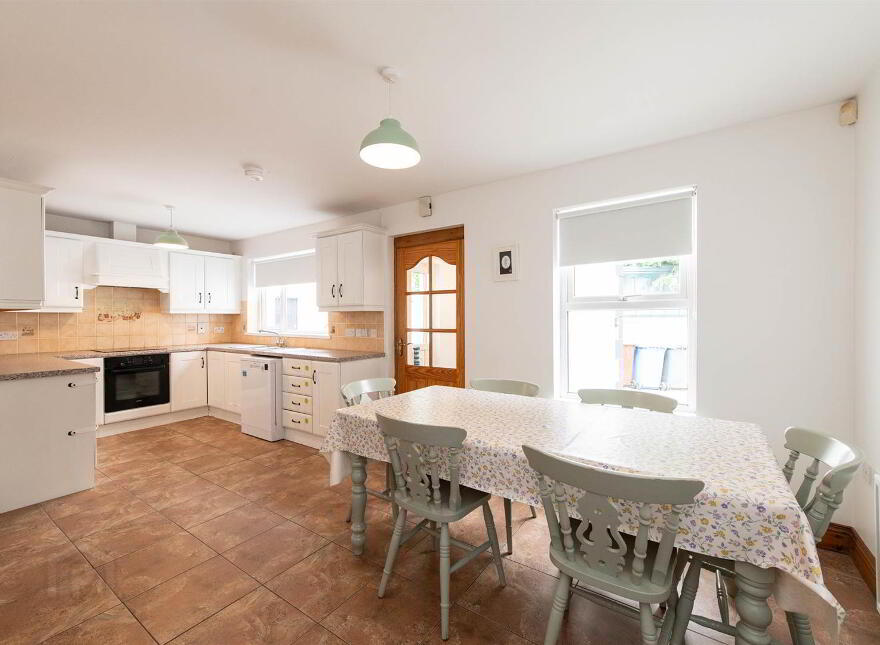 93 Dromore Road, Ballynahinch, BT24 8HU