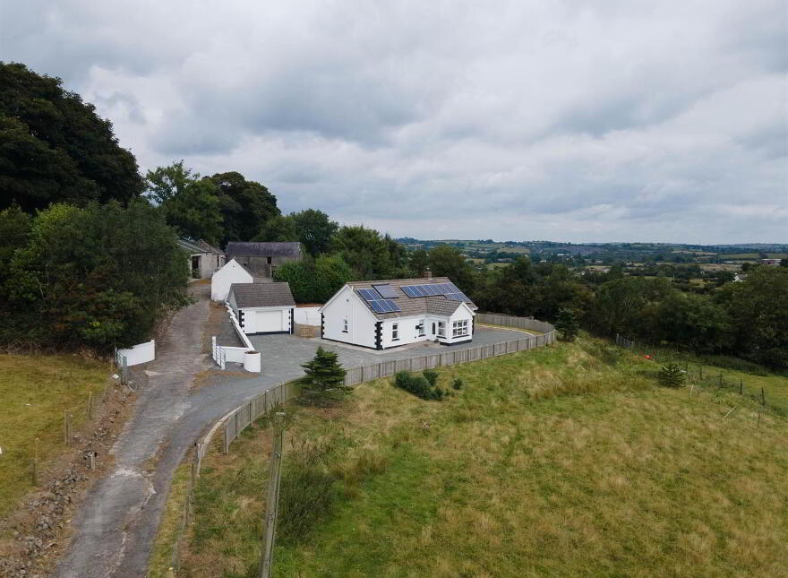 93 Dromore Road, Ballynahinch, BT24 8HU
