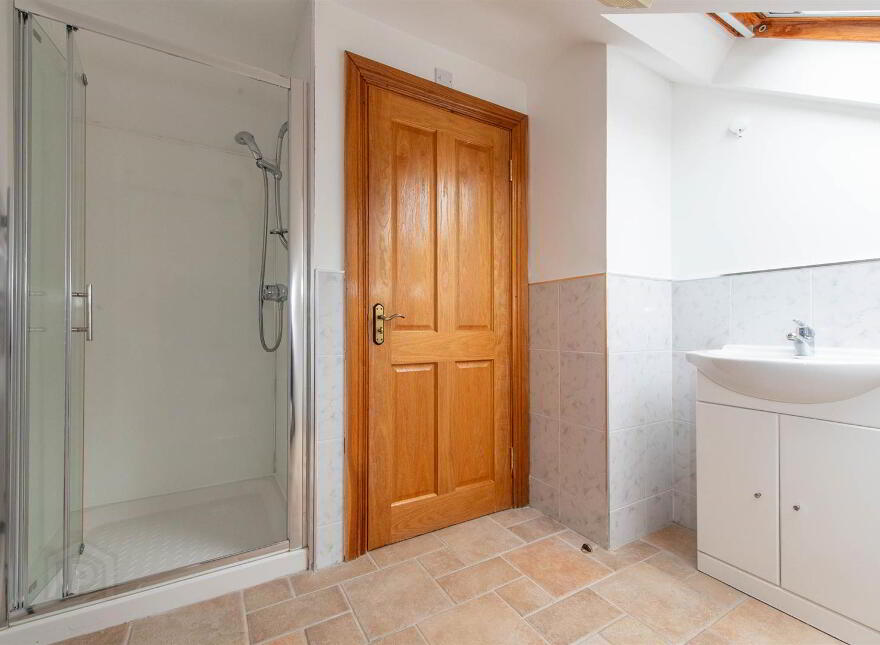 93 Dromore Road, Ballynahinch, BT24 8HU