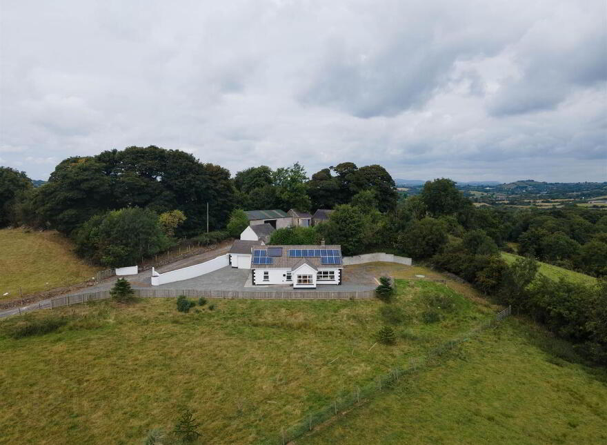 93 Dromore Road, Ballynahinch, BT24 8HU