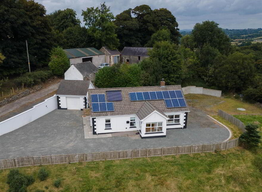 93 Dromore Road, Ballynahinch, BT24 8HU
