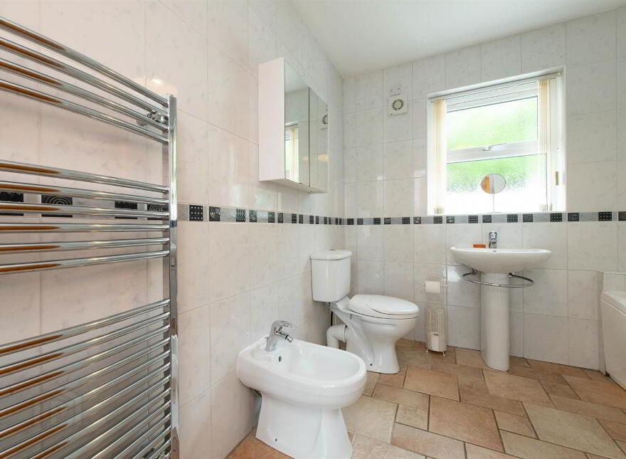 93 Dromore Road, Ballynahinch, BT24 8HU