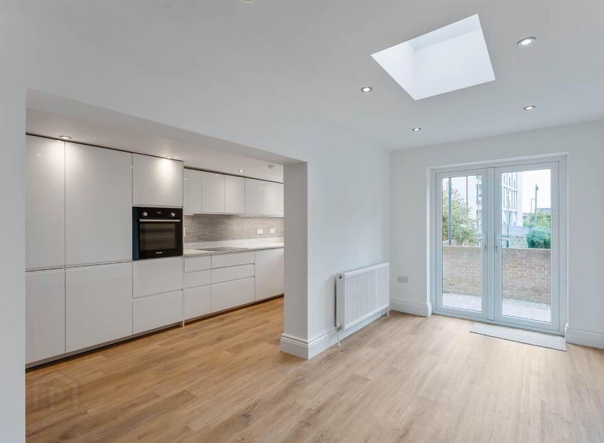 18 Ean Hill, Holywood, BT18 9LQ