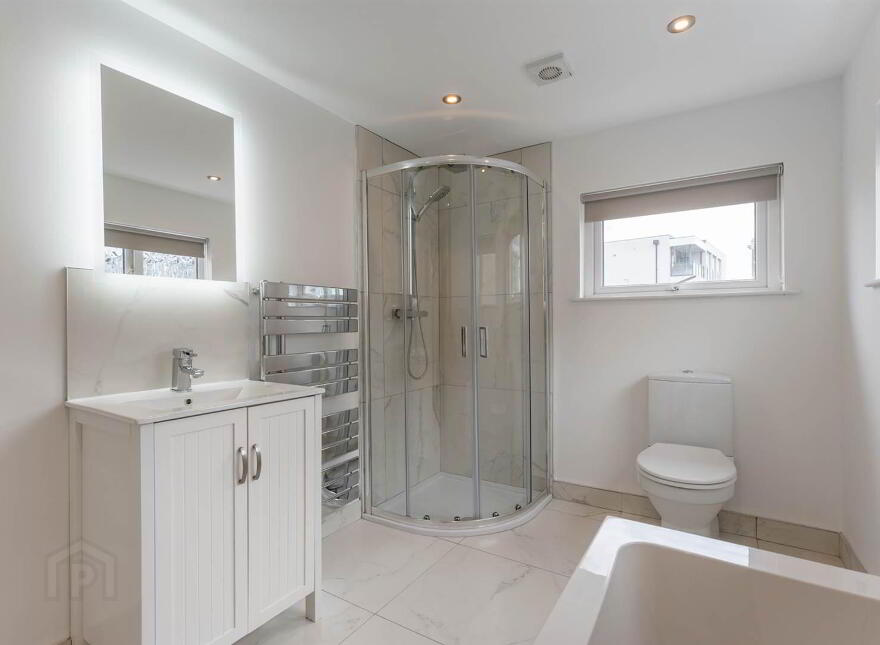 18 Ean Hill, Holywood, BT18 9LQ