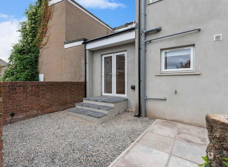 18 Ean Hill, Holywood, BT18 9LQ