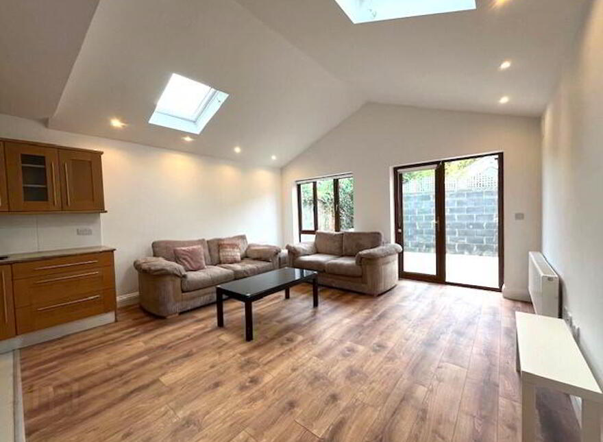 Castlefield Court, Knocklyon, Dublin, D16