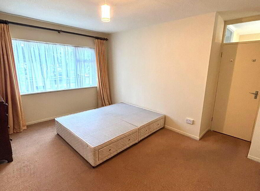 Elton Drive, Dublin, D13
