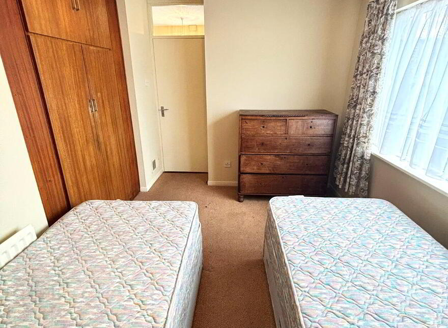 Elton Drive, Dublin, D13