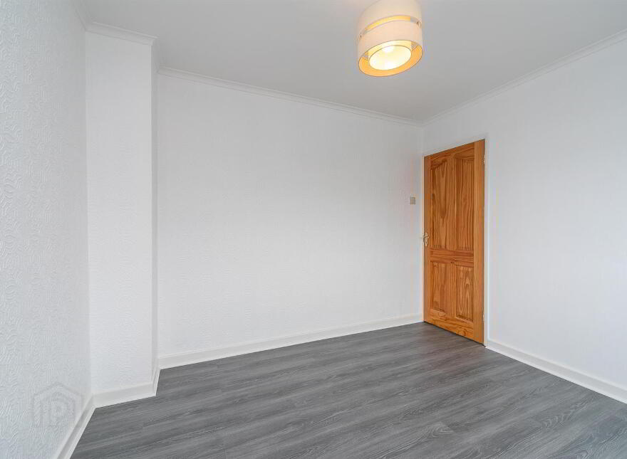 4 Lyndhurst Grove, Belfast, BT13 3PE