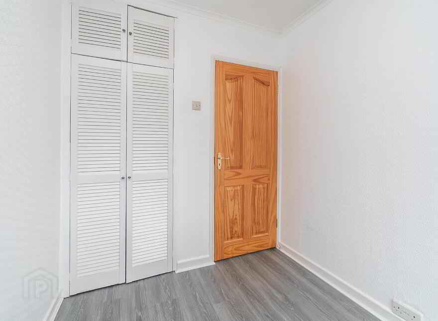 4 Lyndhurst Grove, Belfast, BT13 3PE