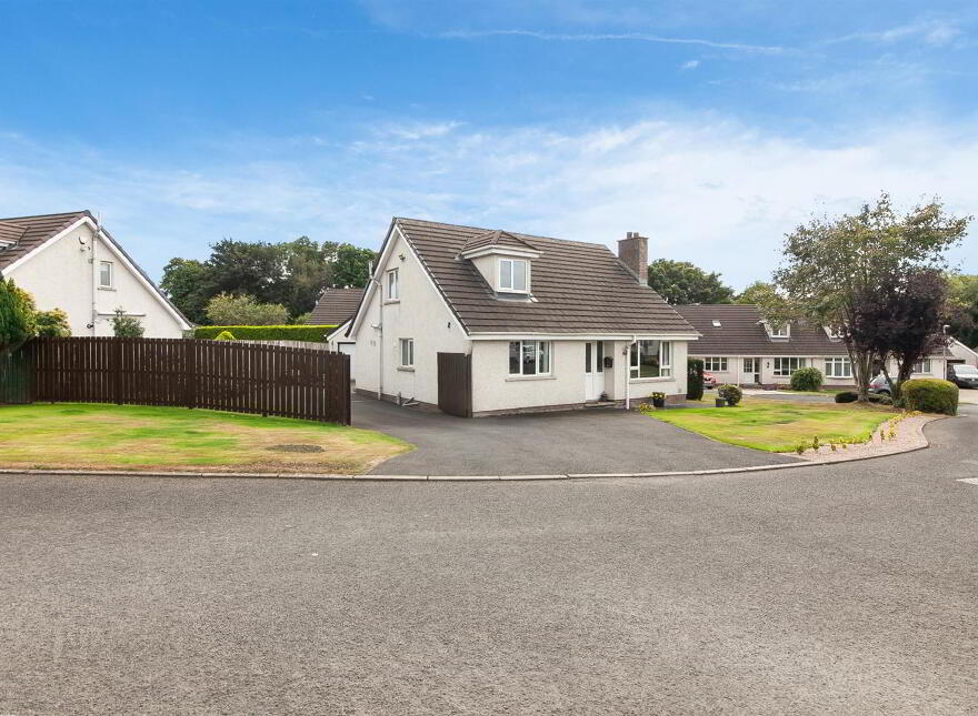 30 Hydepark Manor, Newtownabbey, BT36 4PA photo