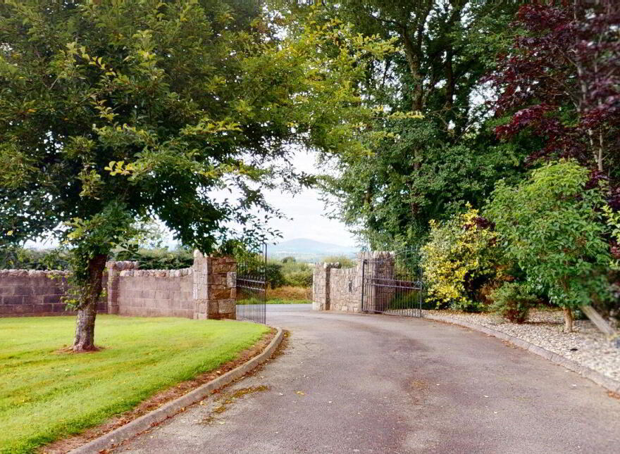 Tomlane, Oilgate, Y21KP80