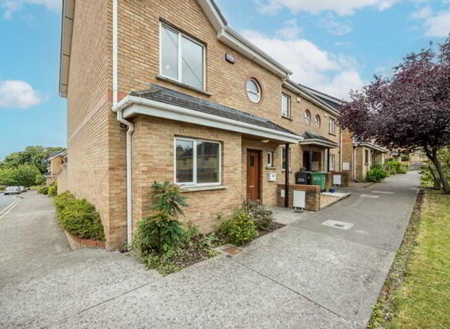 1 The Village Green, Ratoath, A85W225