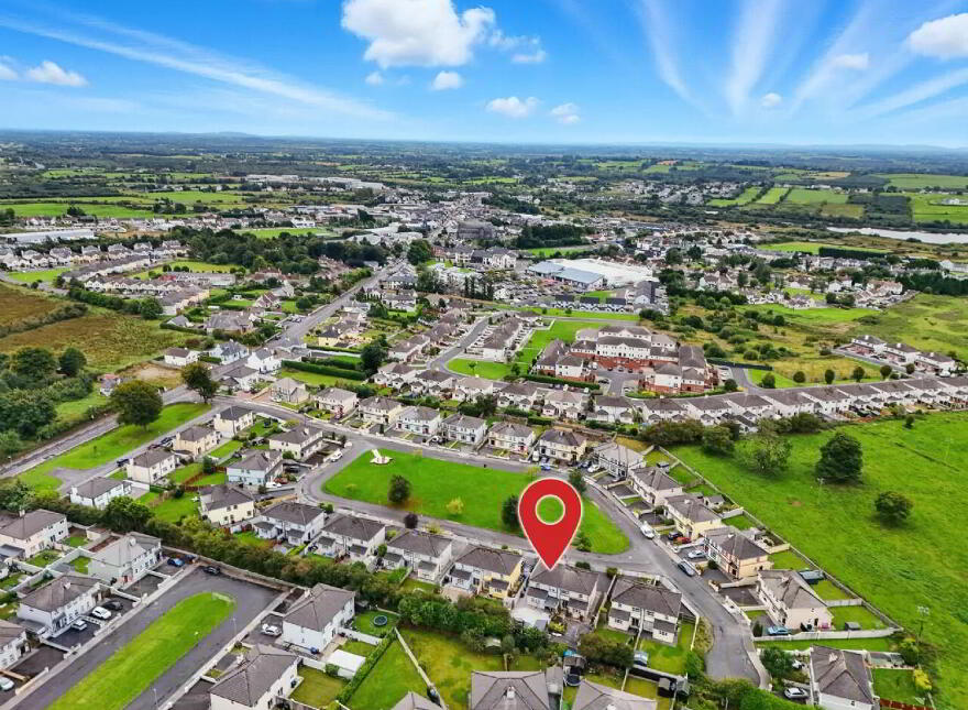34 Elmwood, Claremorris, F12KX77