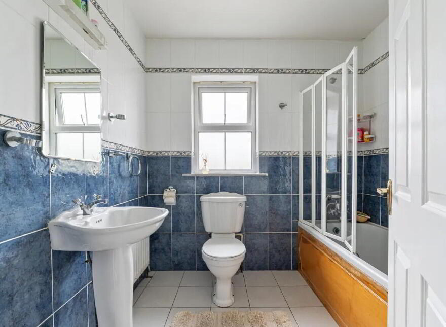 34 Elmwood, Claremorris, F12KX77
