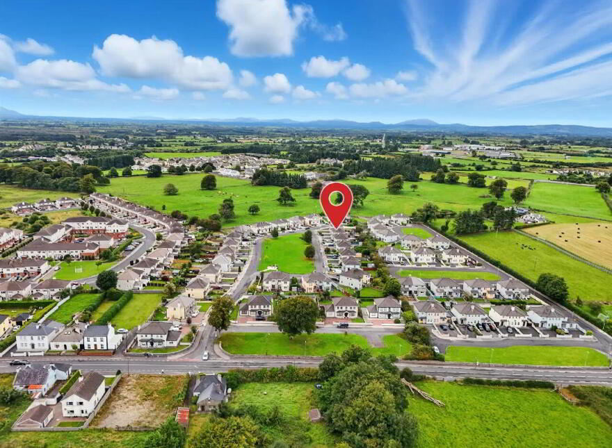 34 Elmwood, Claremorris, F12KX77