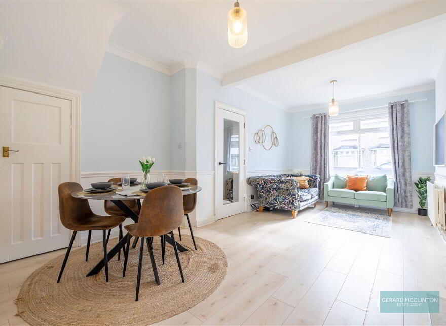 7 Donegall Park, Finaghy, Belfast, BT10 0HH