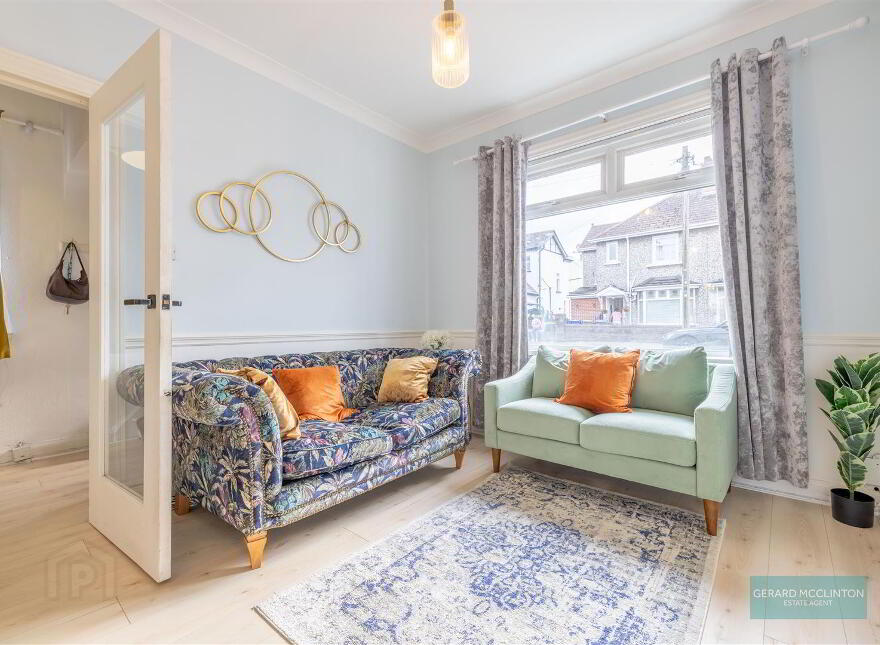 7 Donegall Park, Finaghy, Belfast, BT10 0HH