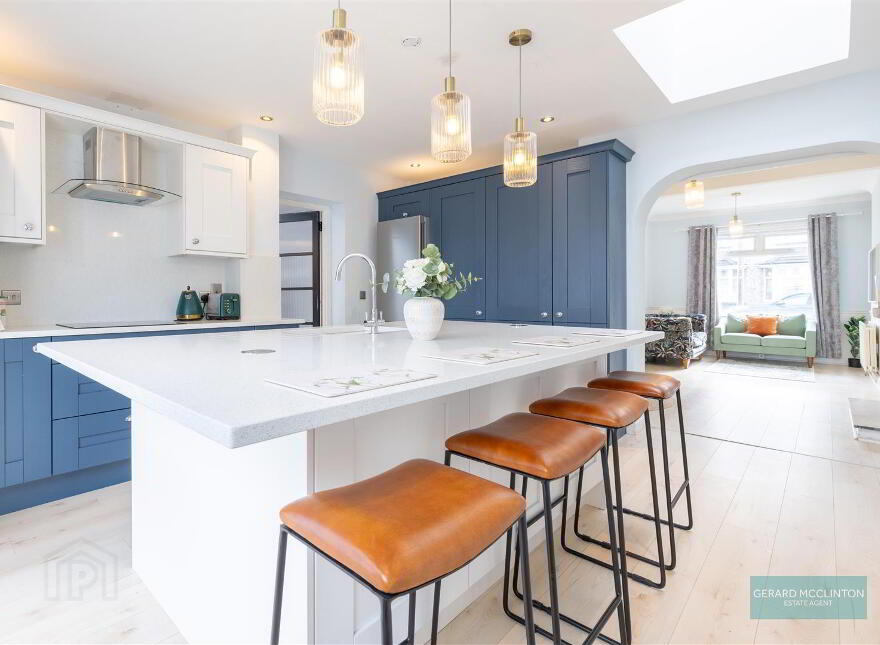 7 Donegall Park, Finaghy, Belfast, BT10 0HH