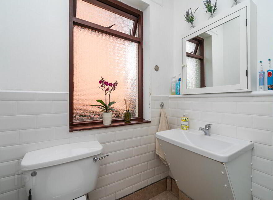 154 Finaghy Road South, Belfast, BT10 0DG