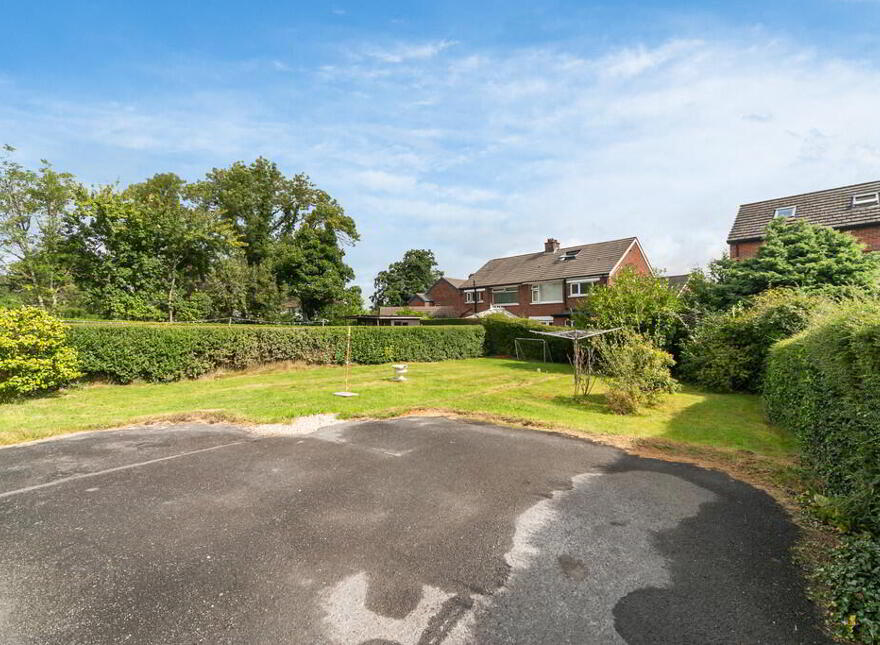 154 Finaghy Road South, Belfast, BT10 0DG