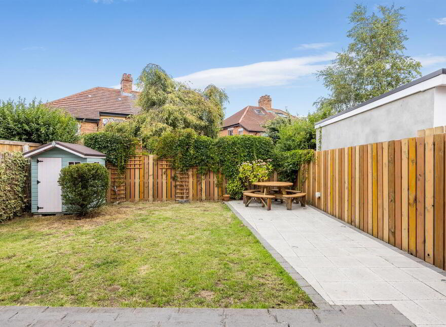 8 Kingsberry Park, Rosetta, Belfast, BT6 0HT