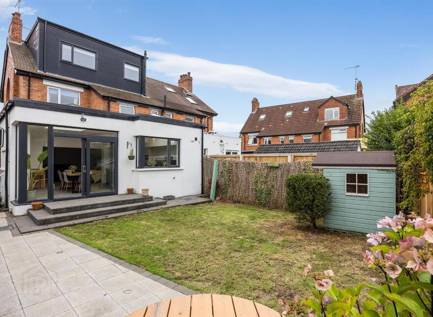 8 Kingsberry Park, Rosetta, Belfast, BT6 0HT