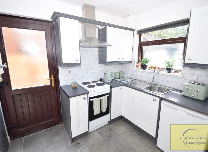 21 Riverdale Park East, Belfast, BT11 9DA