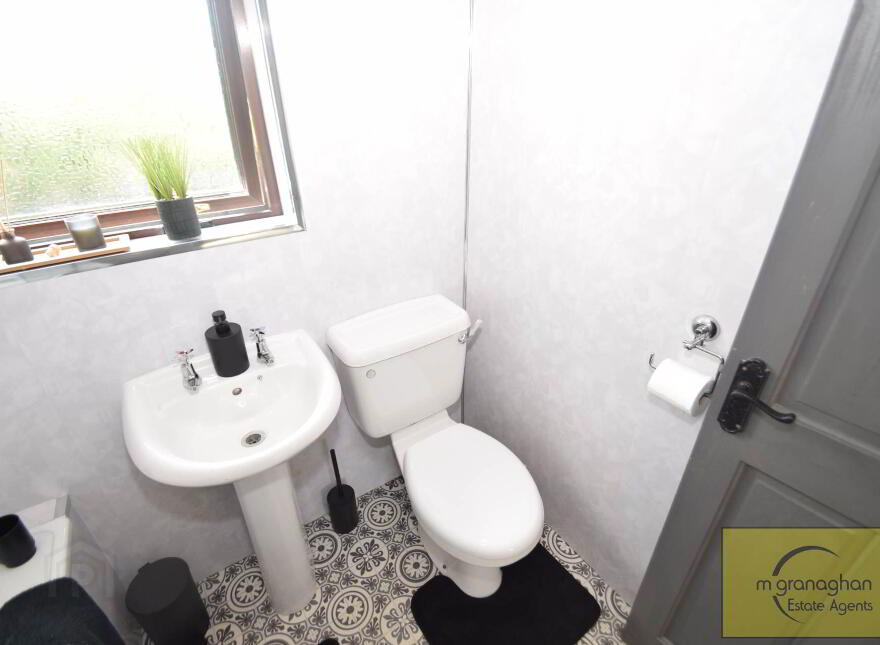 21 Riverdale Park East, Belfast, BT11 9DA