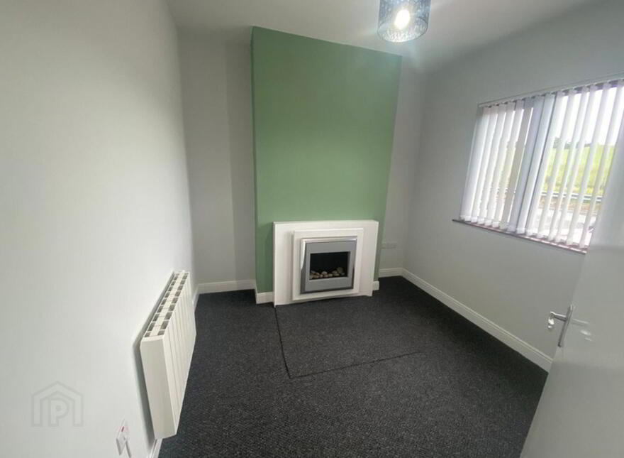 16 Holm Terrace, Dromore, BT25 1HN
