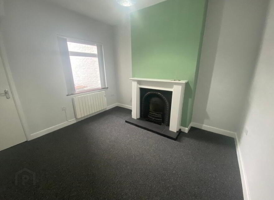16 Holm Terrace, Dromore, BT25 1HN