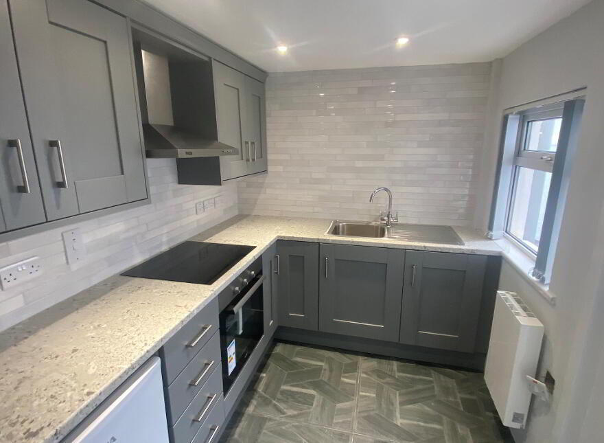 16 Holm Terrace, Dromore, BT25 1HN